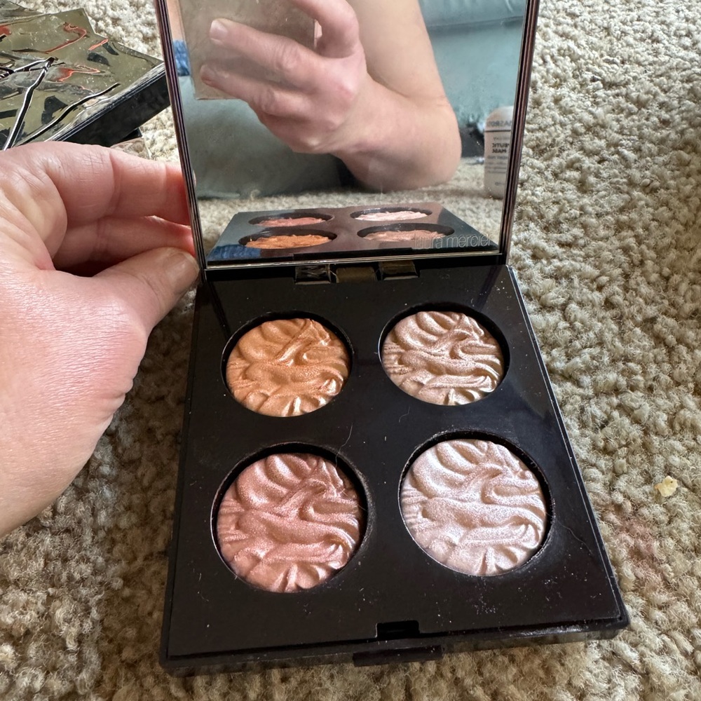 Laura Mercier L’amour Exotique Face Illuminator Collection